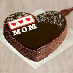 Heart Shape Chocolate Cake For Mom