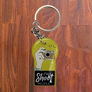 I like to shoot people Key Chain