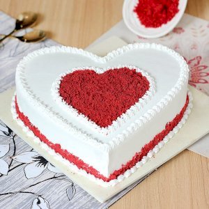 Red Velvet Fresh Cake