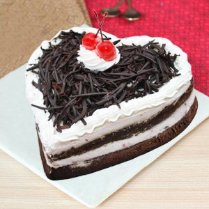 Black Forest Heartly Cake
