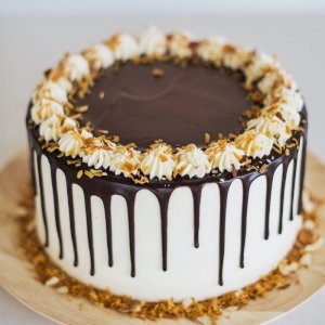 Choco Vanilla Cake