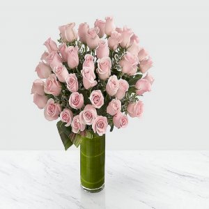 Delighted Luxury Pink Roses