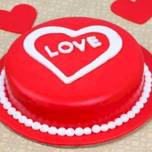 Red Velvet Love Cake