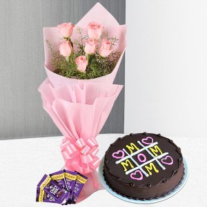 Sweet Pink Roses With Cake